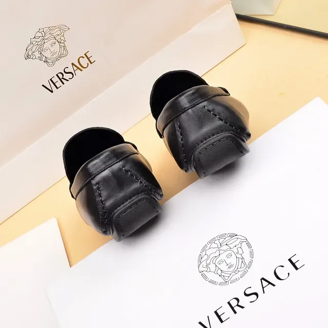 Versace Loafer Negro Plata Cuero Croc-Embossed Cabeza Medusa Hebilla Metal 2