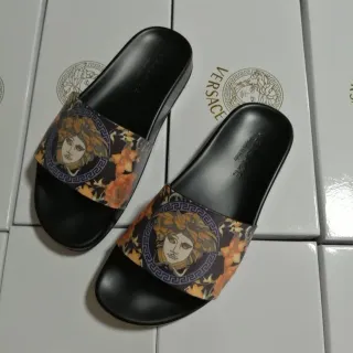 Versace Greca Odissea Medusa-Print 黑色拖鞋