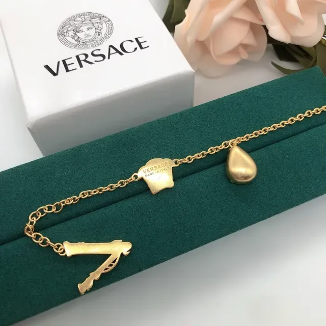 Versace Medusa 金色透明链头形魅力手链 3