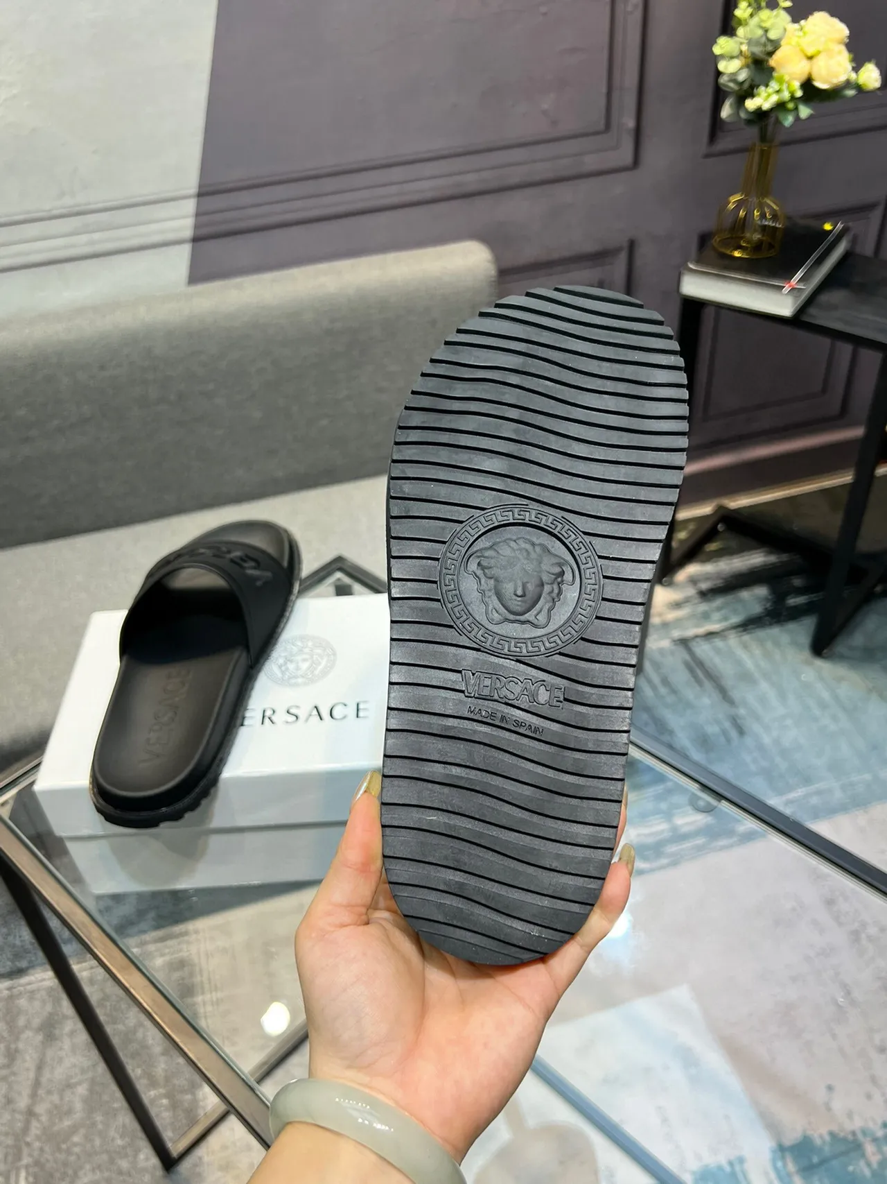Versace Odissea Pantoufle noire en caoutchouc moulé 7