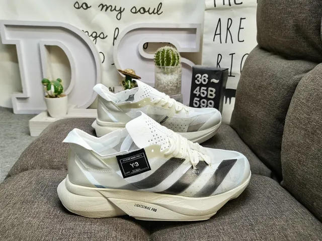 Y-3 Future Racer Pro 1 Lightstrike Pro Periwinkle लाइफस्टाइल स्नीकर 21