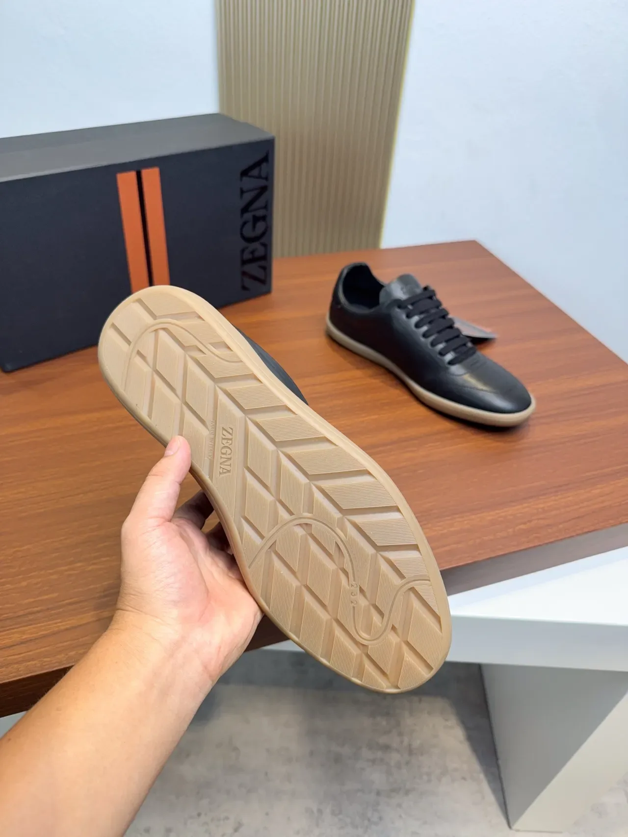Zegna काले चमड़े की लो-टॉप स्नीकर्स 2