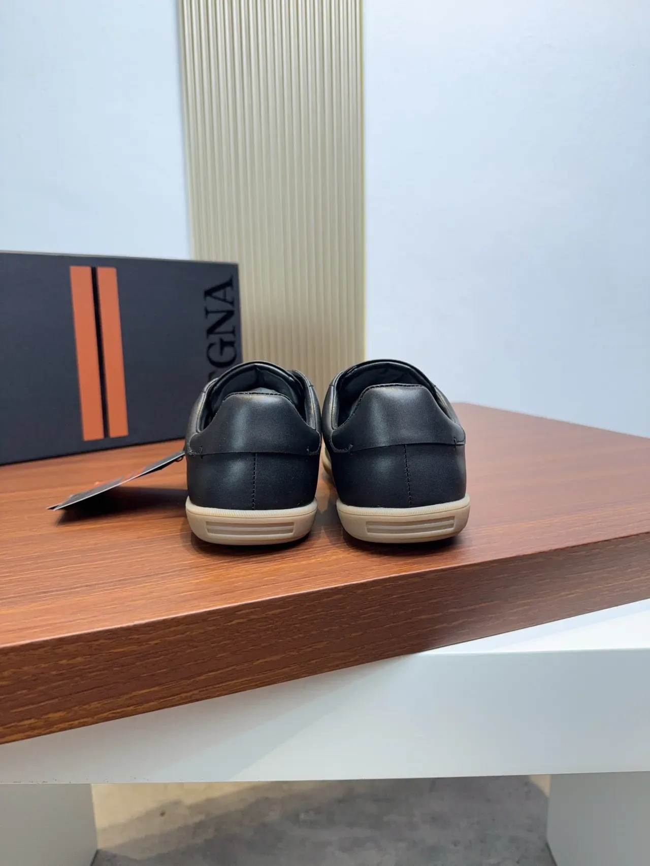 Zegna काले चमड़े की लो-टॉप स्नीकर्स 3