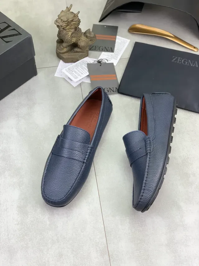 Zegna নেভি ব্রাউন পেবল্ড লেদার স্ট্র্যাপ পেনি লোফার 5