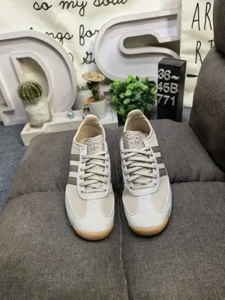 Adidas Beige Brown Retro Runner Suede-and-Textile Upper Lifestyle Sneakers 10