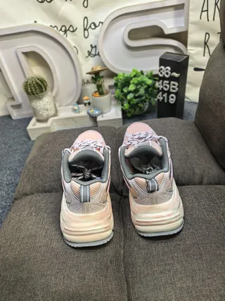 Adidas Tênis chunky pretos bege sola intermediária malha e sobreposição sintética upper 8