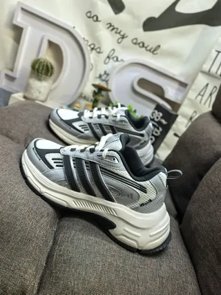 Adidas Tênis chunky pretos bege sola intermediária malha e sobreposição sintética upper 16