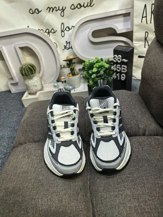 Adidas Tênis chunky pretos bege sola intermediária malha e sobreposição sintética upper 19