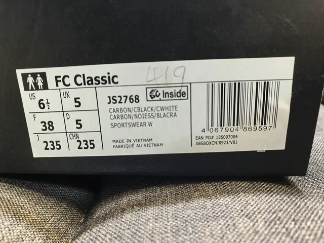 Adidas Tênis chunky pretos bege sola intermediária malha e sobreposição sintética upper 21