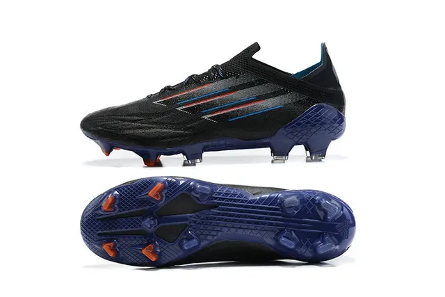 Adidas Sapatos de futebol preto e azul com cadarços assimétricos e upper sintético texturizado para terreno firme 9