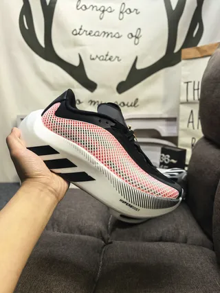 Adidas Black Red Mesh Upper Sculpted White Midsole Running Shoes 5