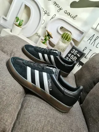Adidas Black White Low-Top Suede-Leather Mix Lifestyle Sneakers 7