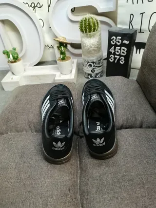 Adidas Black White Low-Top Suede-Leather Mix Lifestyle Sneakers 8