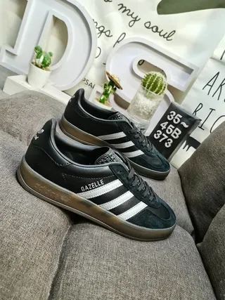 Adidas Black White Low-Top Suede-Leather Mix Lifestyle Sneakers 9