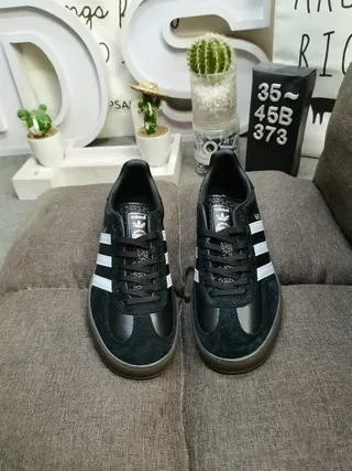 Adidas Black White Low-Top Suede-Leather Mix Lifestyle Sneakers 10