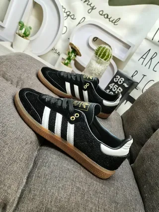 Adidas 黑白低帮麂皮鞋面生活运动鞋 7