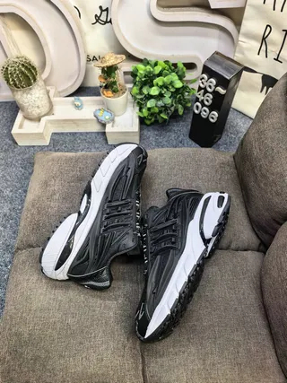 Adidas Black White Sculpted Midsole Layered Synthetic Cage Overlays Chunky Sneakers 6