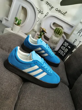 Adidas Blue White Suede Upper Three-Stripe Side Panel Lifestyle Sneakers 9