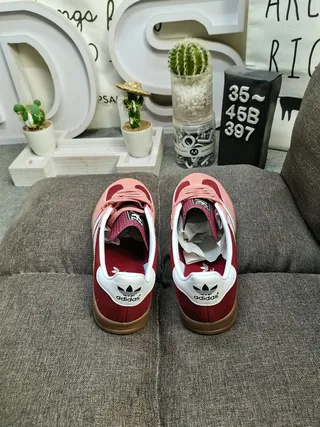 Adidas Gazelle Bordeaux et Rose Daim Sneakers Lifestyle 8
