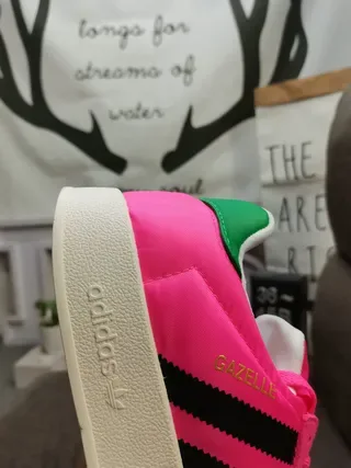 Adidas Gazelle Sneakers lifestyle rose noir vert 3