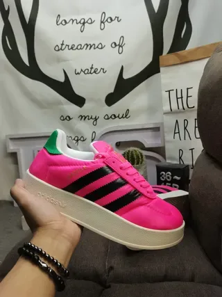 Adidas Gazelle Sneakers lifestyle rose noir vert 5