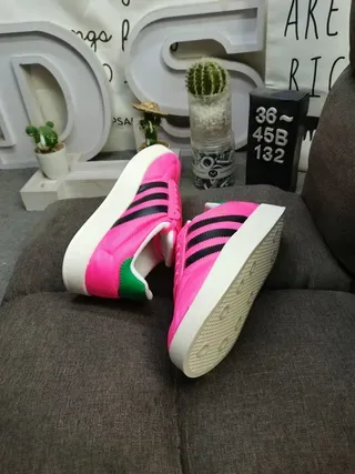 Adidas Gazelle Sneakers lifestyle rose noir vert 6