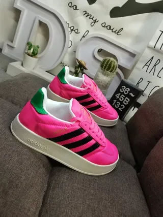 Adidas Gazelle Sneakers lifestyle rose noir vert 9