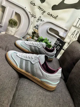 Adidas رمادي أخضر منخفضة القمة مربوطة بشرائط منسوجة ثلاث شرائح الألواح الجانبية حذاء رياضي نمط حياة 7