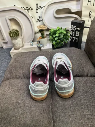 Adidas رمادي أخضر منخفضة القمة مربوطة بشرائط منسوجة ثلاث شرائح الألواح الجانبية حذاء رياضي نمط حياة 8