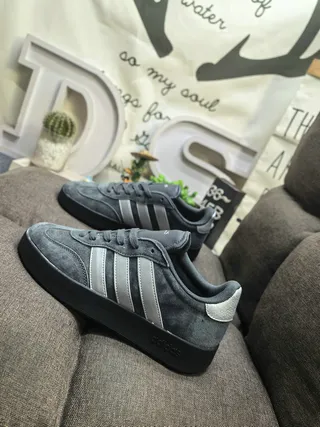 Adidas Tênis Lifestyle Cinza Prata Superior de Camurça Painel Lateral Três Listras 7