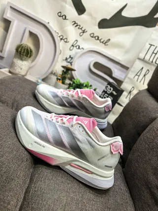 Adidas Lightstrike Pro Chaussures de course gris argent et rose 7