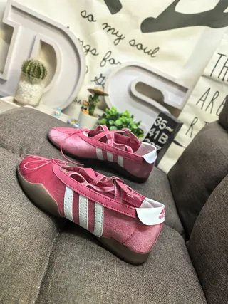 Adidas Chaussures Lifestyle Daim Rose avec sangle par-dessus la langue 7