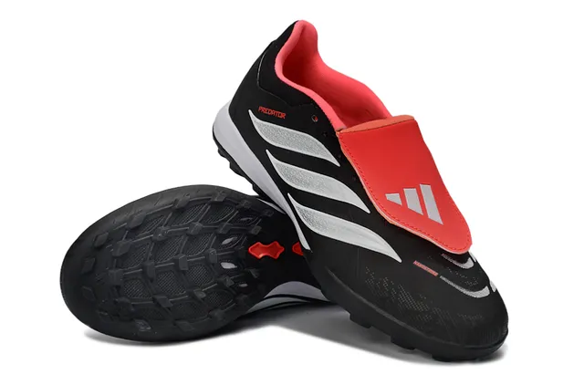 Adidas Predator काला लाल कम-कट सिंथेटिक अपर टर्फ फुटबॉल जूते 12