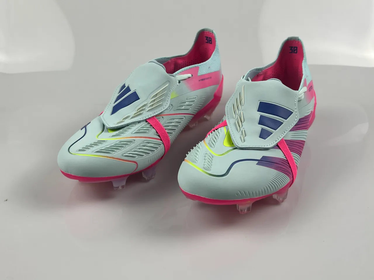 Adidas Predator Gris Rosa Sin Cordones Cierre de Correa Studs Conicos Moldados Campo Firme Zapatos de Futbol 3
