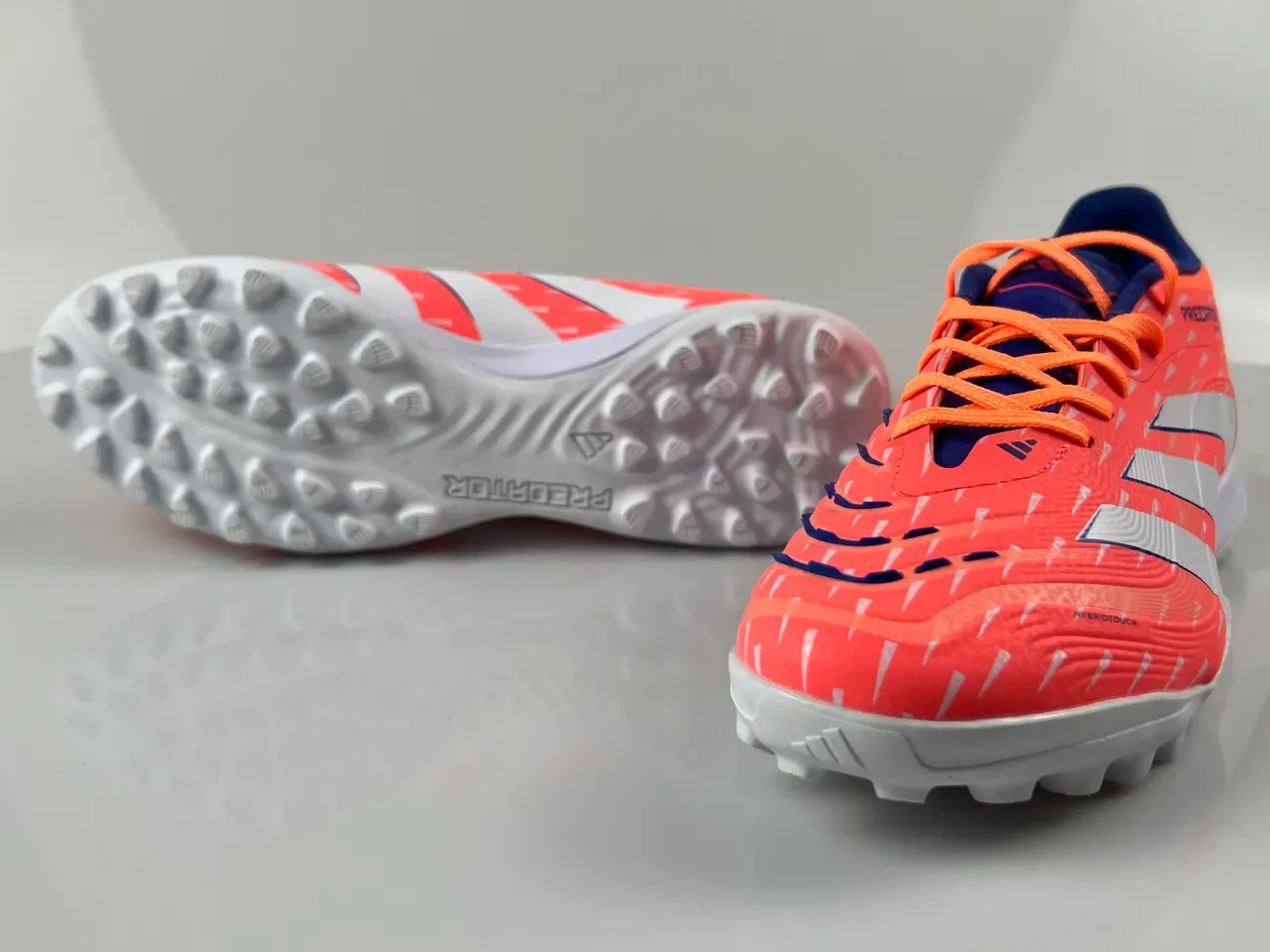 Adidas Predator Orange White Low-Cut Synthetic Upper Textured Geometric Pattern Turf Soccer Shoes 9