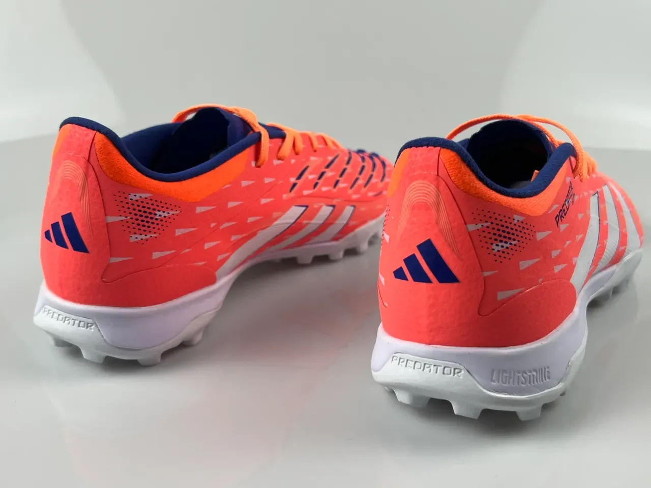 Adidas Predator Orange White Low-Cut Synthetic Upper Textured Geometric Pattern Turf Soccer Shoes 10