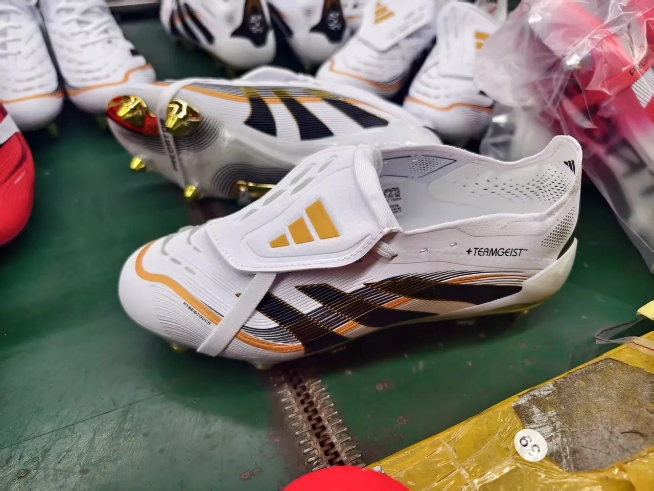 Adidas Predator White Gold Cage-Style Upper Soleplate Firm-Ground Soccer Shoes 8