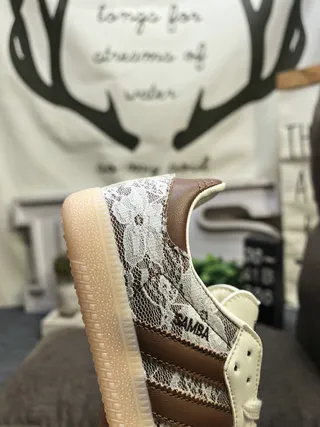 Adidas Samba Overlay de Dentelle Marron et Crème Sneakers de Style de Vie 3
