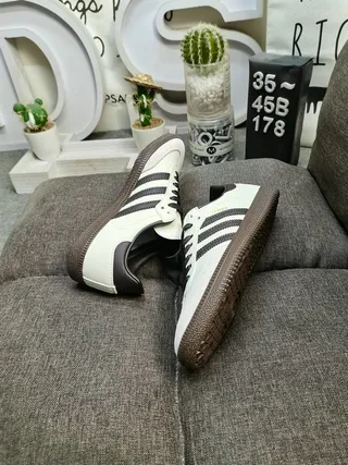 Adidas Samba Off-White y Negro Lifestyle Zapatillas 6