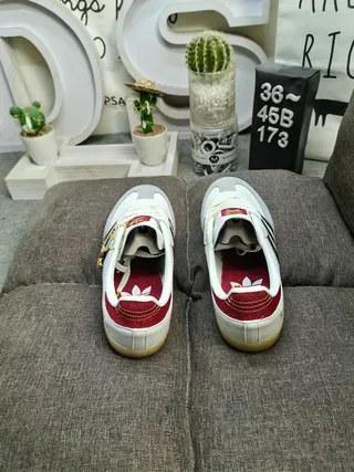 Adidas Samba 白 红 黑 Gum 生活方式运动鞋 8