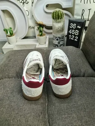 Adidas Spezial Off-White e Burgundy tênis lifestyle 8