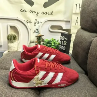 Adidas Spezial-Style حذاء رياضي أسلوب حياة أحمر وأبيض