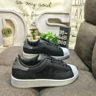 Adidas Superstar أحذية رياضية أسود و رمادي