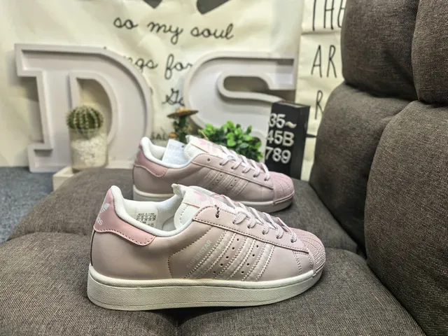 Adidas Superstar Noir et Argent Métallique Sneakers Lifestyle 11
