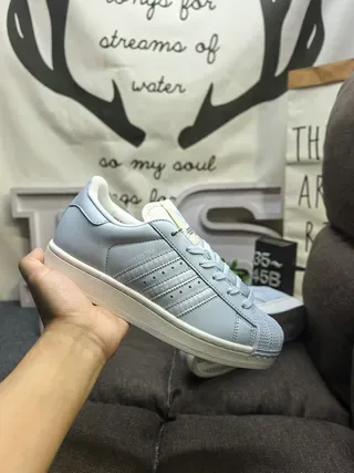 Adidas Superstar Noir et Argent Métallique Sneakers Lifestyle 15