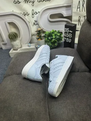 Adidas Superstar Noir et Argent Métallique Sneakers Lifestyle 16