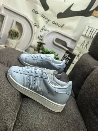 Adidas Superstar Noir et Argent Métallique Sneakers Lifestyle 17