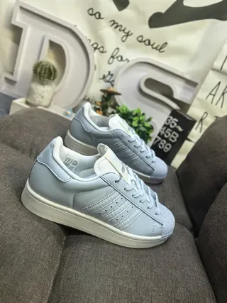 Adidas Superstar Noir et Argent Métallique Sneakers Lifestyle 19