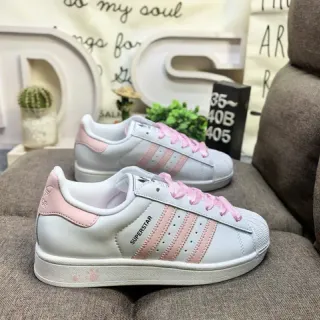 Adidas Superstar أبيض ووردي أسلوب الحياة سنيكر