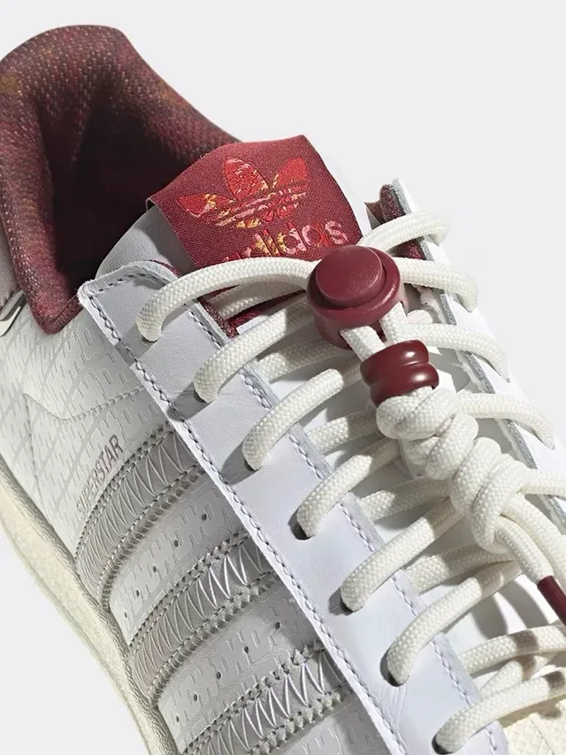 Adidas Superstar সাদা এবং লাল লাইফস্টাইল স্নিকার 11